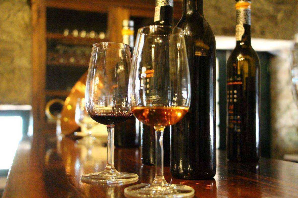 TASTING-A-LA-QUINTA-SANTA-EUFEMIA