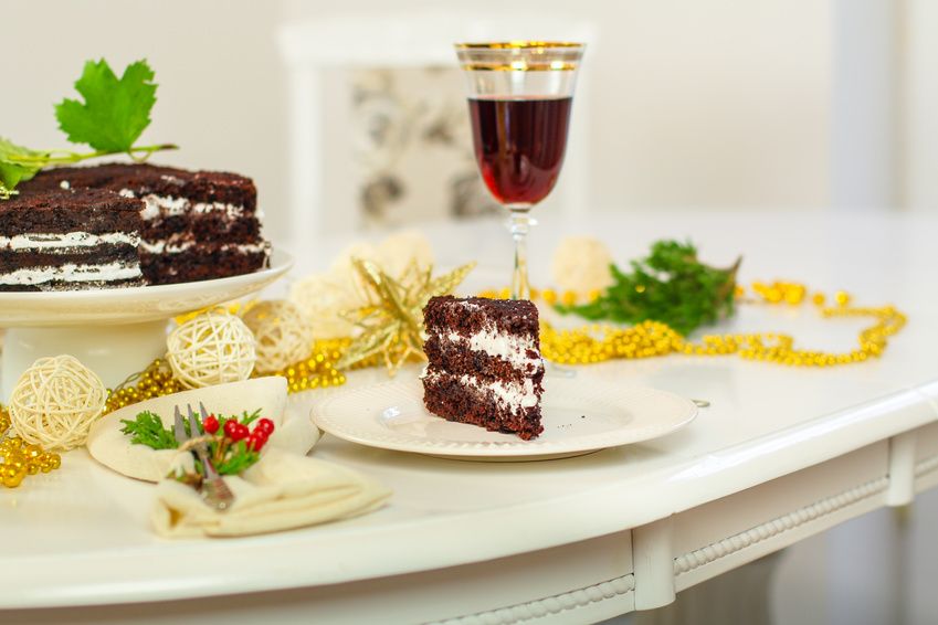 servir un porto rojo con un postre no demasiado dulce